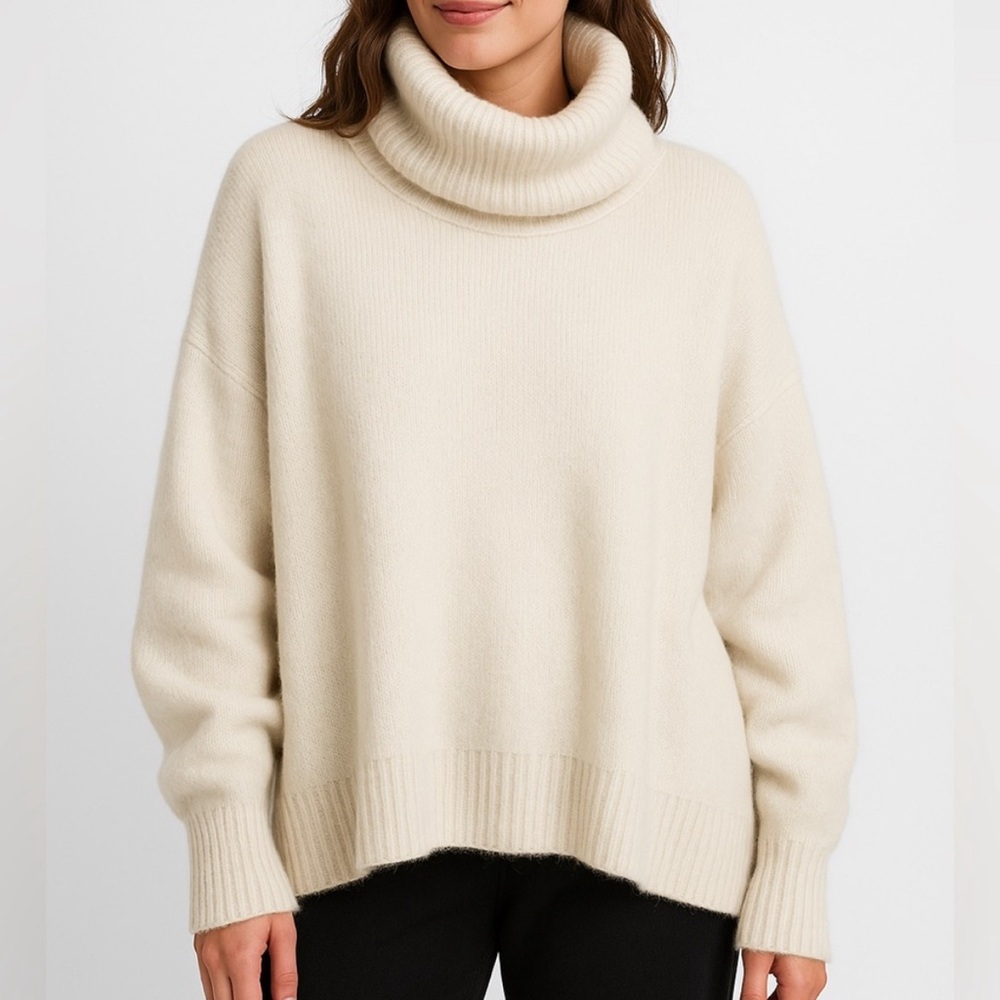 Aerie Soft Cream Slouchy Turtleneck Sweater - Large